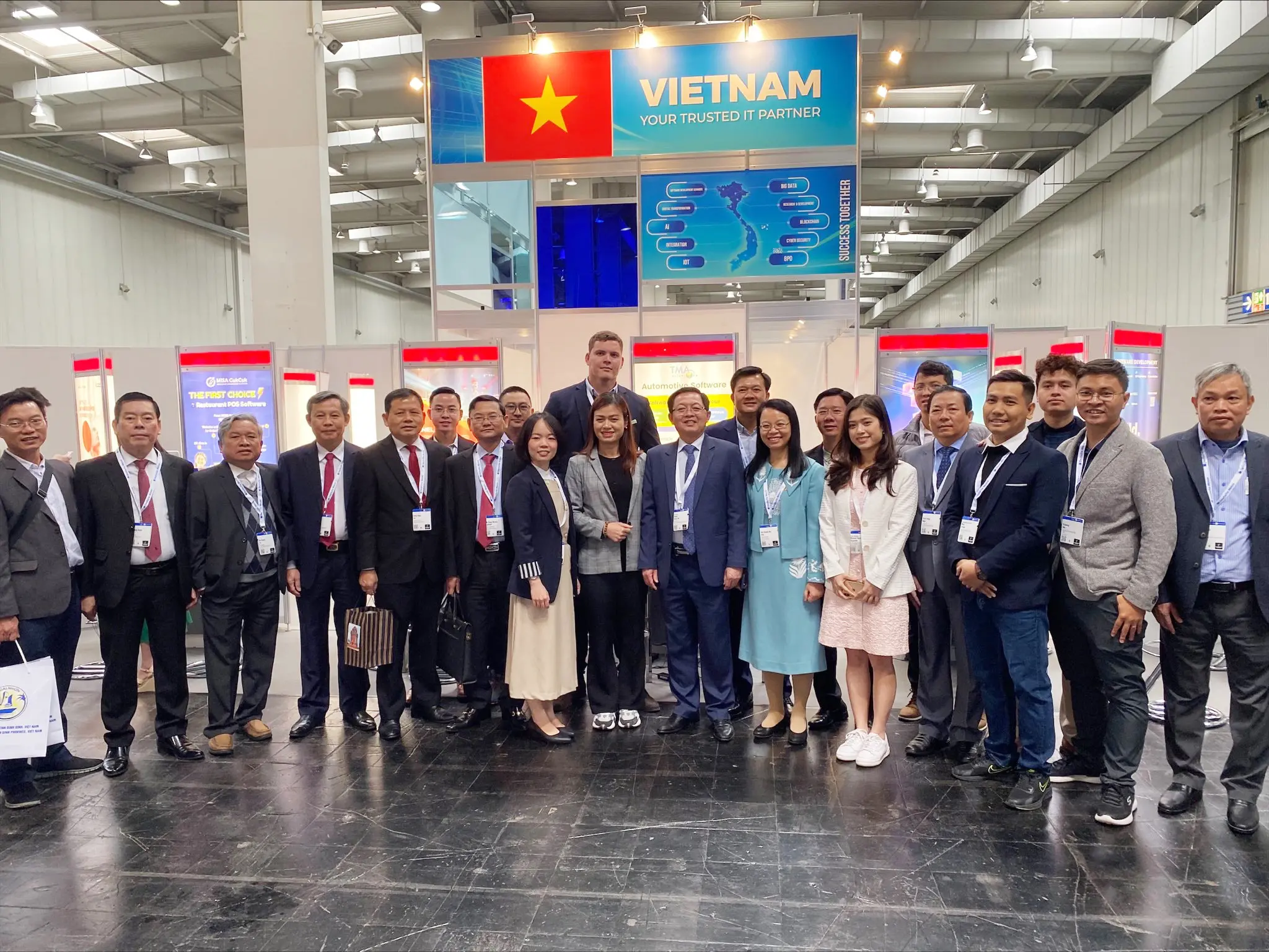 Newsletter tháng 04/2023